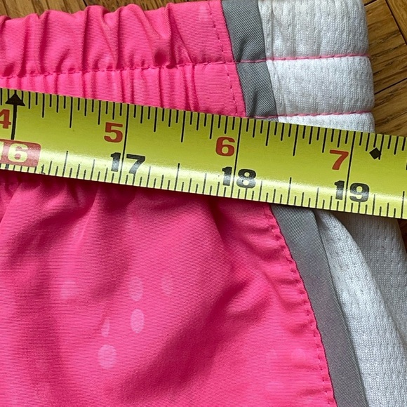 Danskin Now In Pink Passion Athletic Shorts Size XL BRAND NEW - Picture 5 of 7